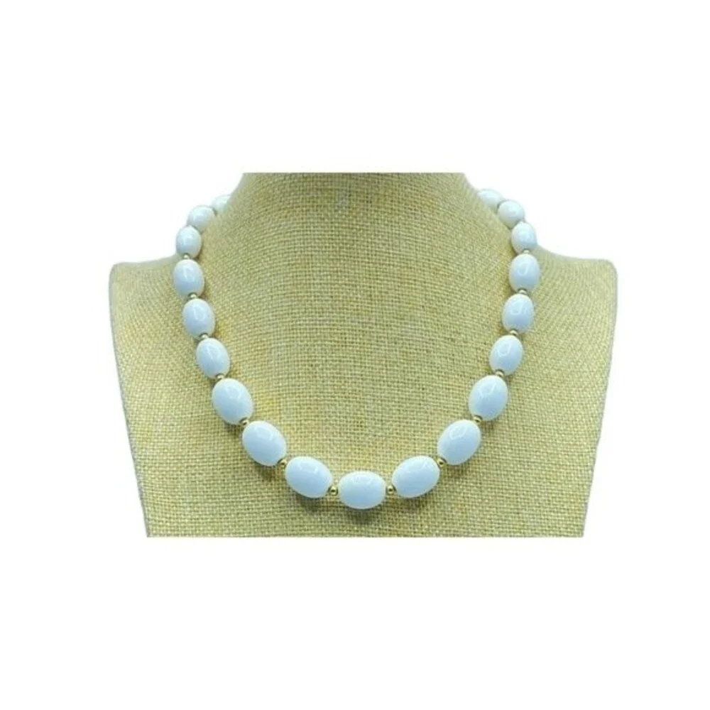 Vintage Signed Monet 80s White Chunky Bead Necklace Clip On Earrings